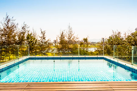 Cost of Glass Pool Fence Repair in Sanford, FL